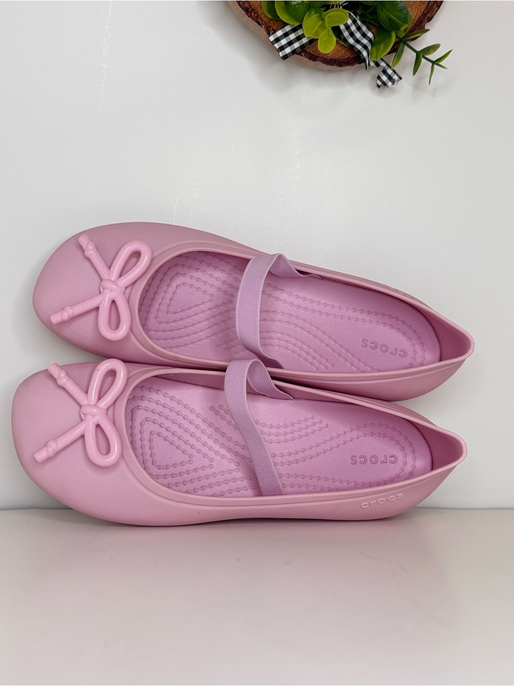Crocs - Picture 5 of 12